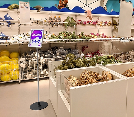 Рекламная стойка с пластиковой клик-рамой  PCF-STAND, применение